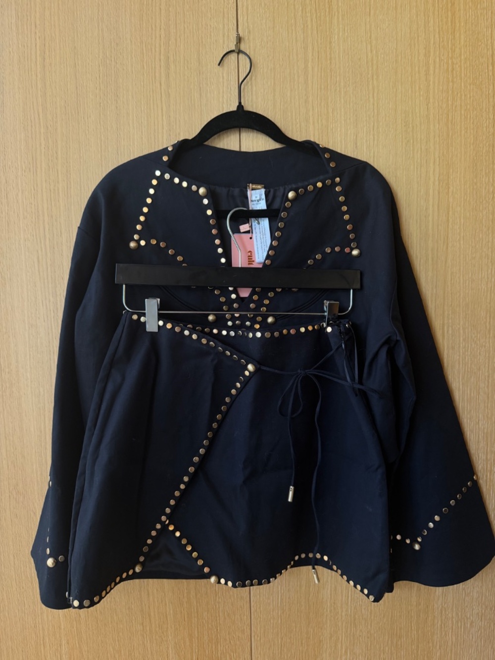 RARE find! Cult Gaia Janessa Studded Top New With Tags! Size Medium - Picture 10 of 10